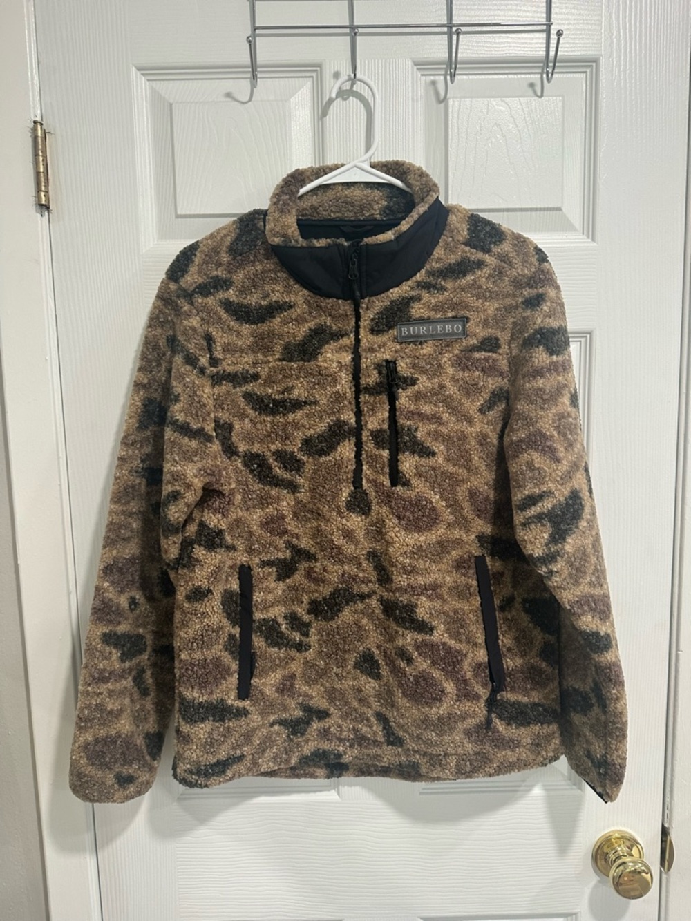 BURLEBO Sherpa-Lined Jacket in camo